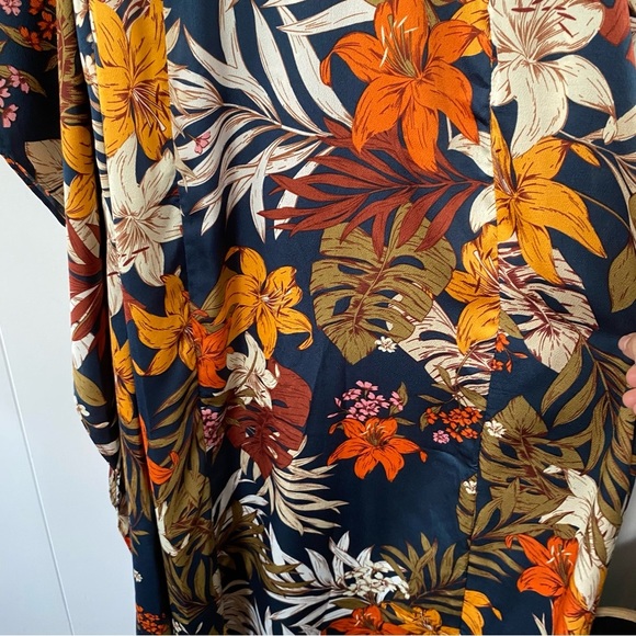 NEW Lulu’s Take a Holiday Navy Blue Tropical Print Maxi Dress Tie Waist Belted - Picture 15 of 15